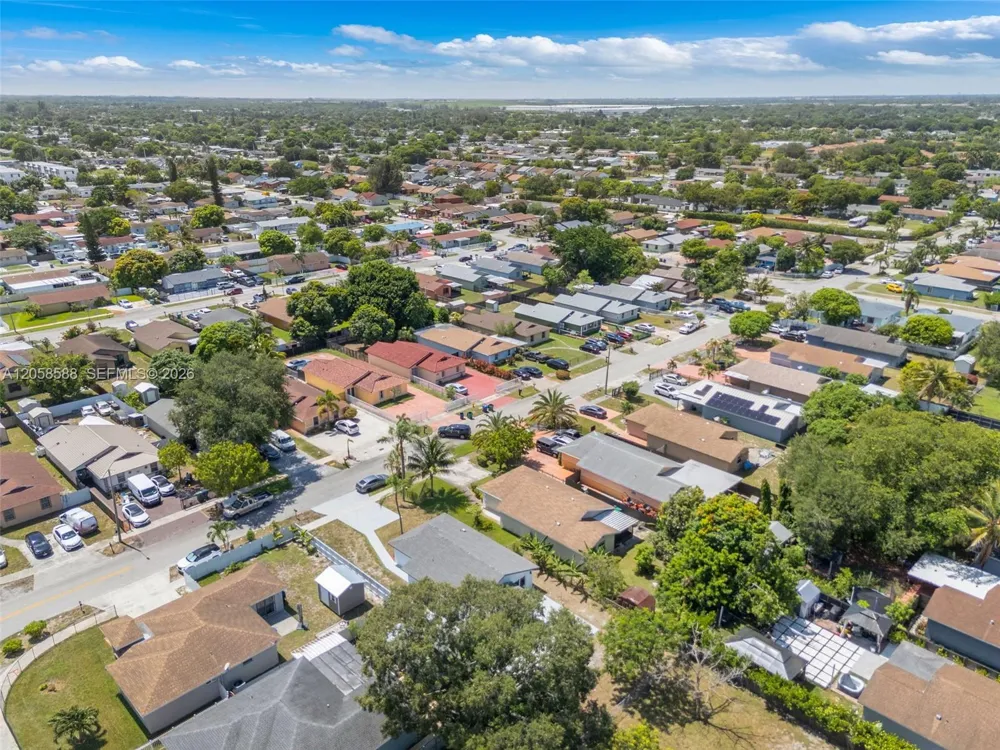 19131 NW 33rd Ct Miami Gardens, FL 33056