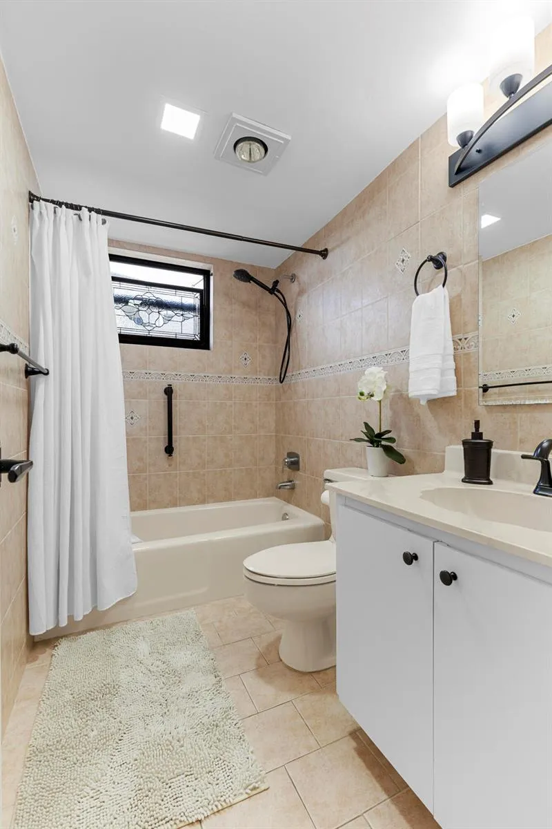 3951 Ocean Boulevard #503 Gulf Stream, FL 33483