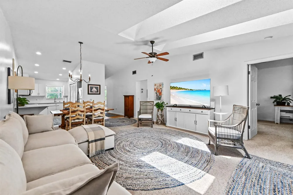 8259 SE Croft Circle #L-7 Hobe Sound, FL 33455