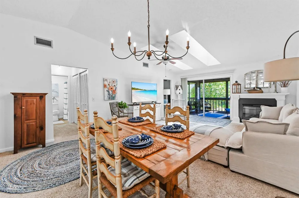 8259 SE Croft Circle #L-7 Hobe Sound, FL 33455