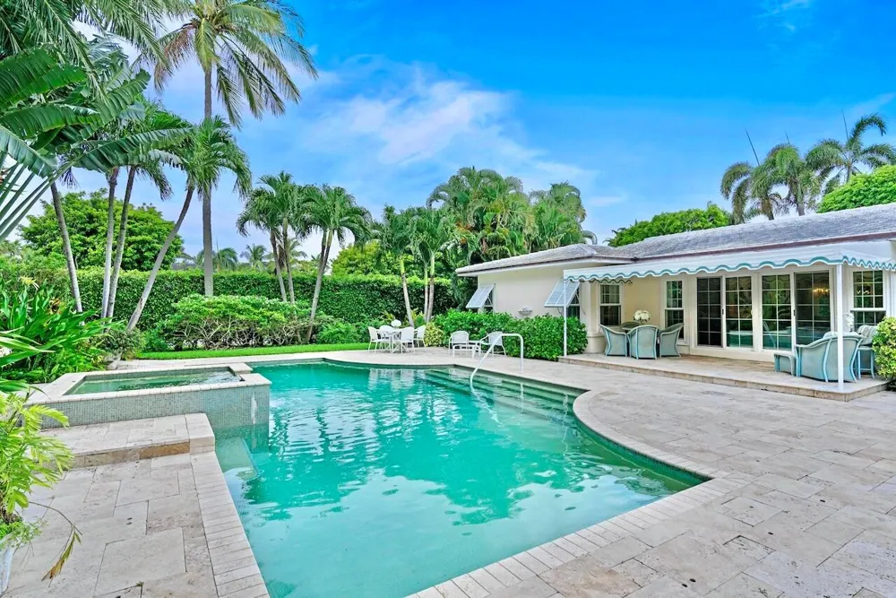 1421 LAKE WAY Palm Beach, FL 33480