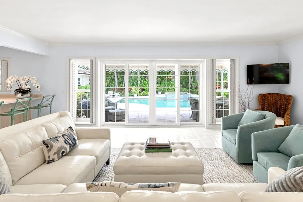1421 LAKE WAY Palm Beach, FL 33480