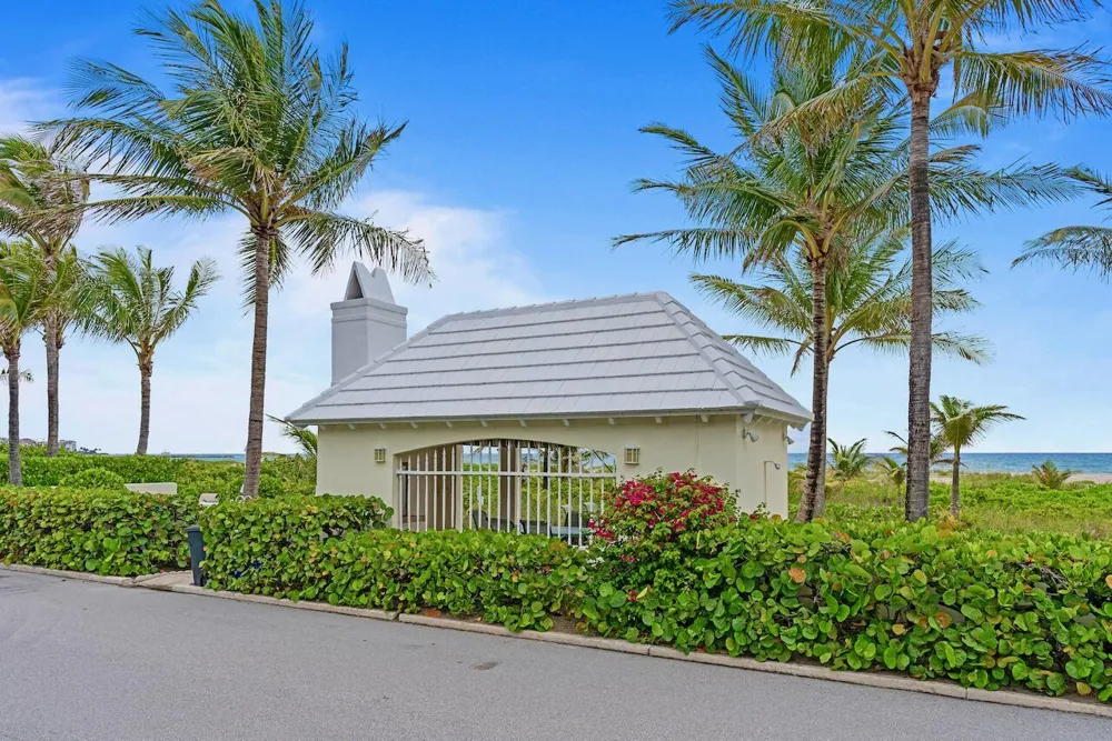 1421 LAKE WAY Palm Beach, FL 33480