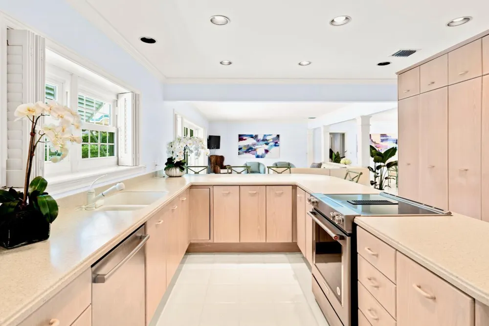 1421 LAKE WAY Palm Beach, FL 33480