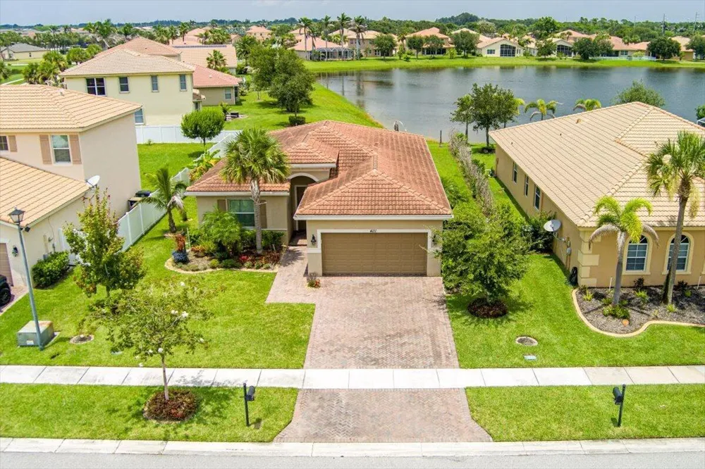 4111 Worlington Terrace Fort Pierce, FL 34947