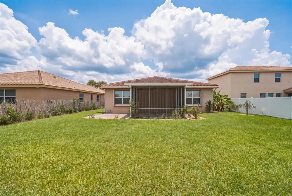 4111 Worlington Terrace Fort Pierce, FL 34947