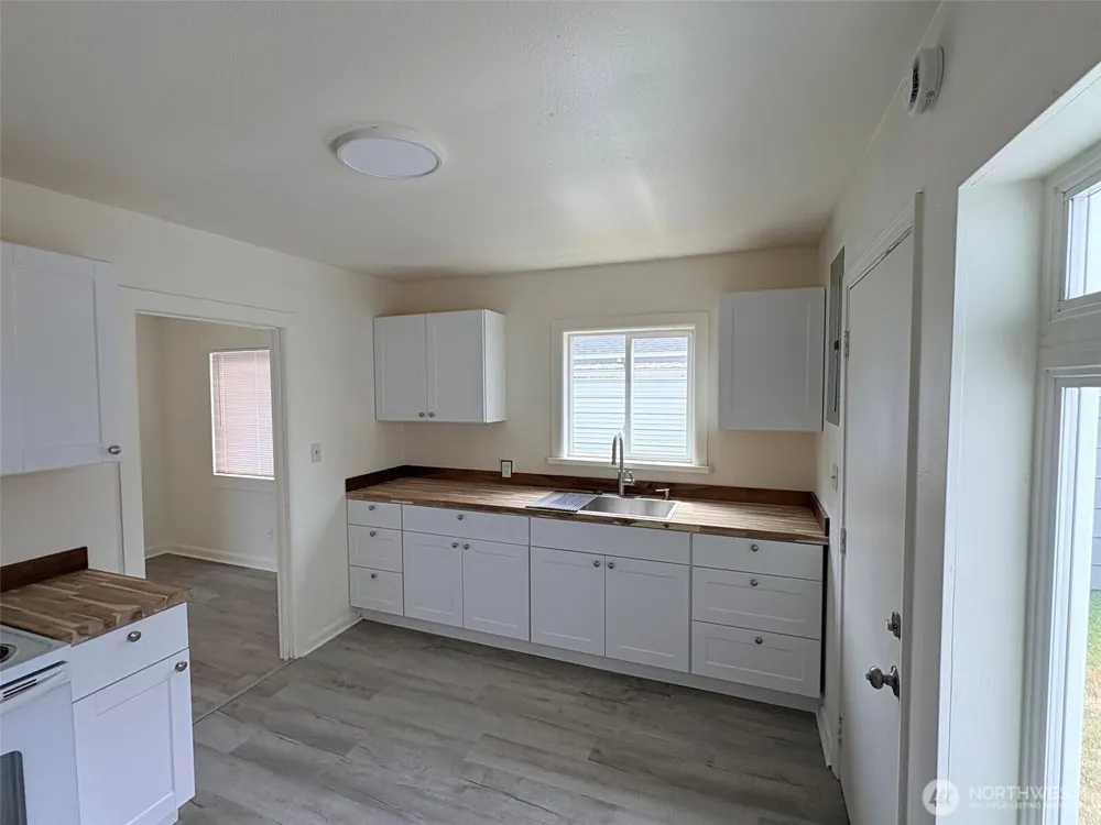 511 20th Longview, WA 98632