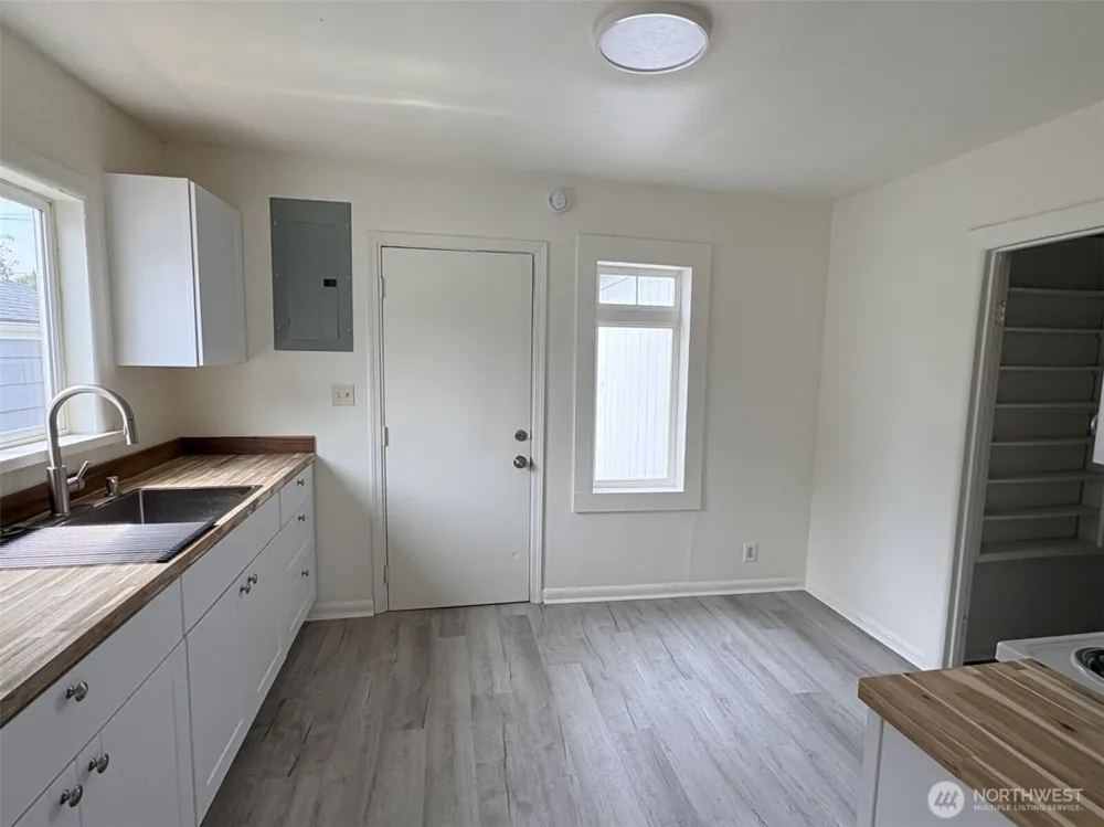 511 20th Longview, WA 98632