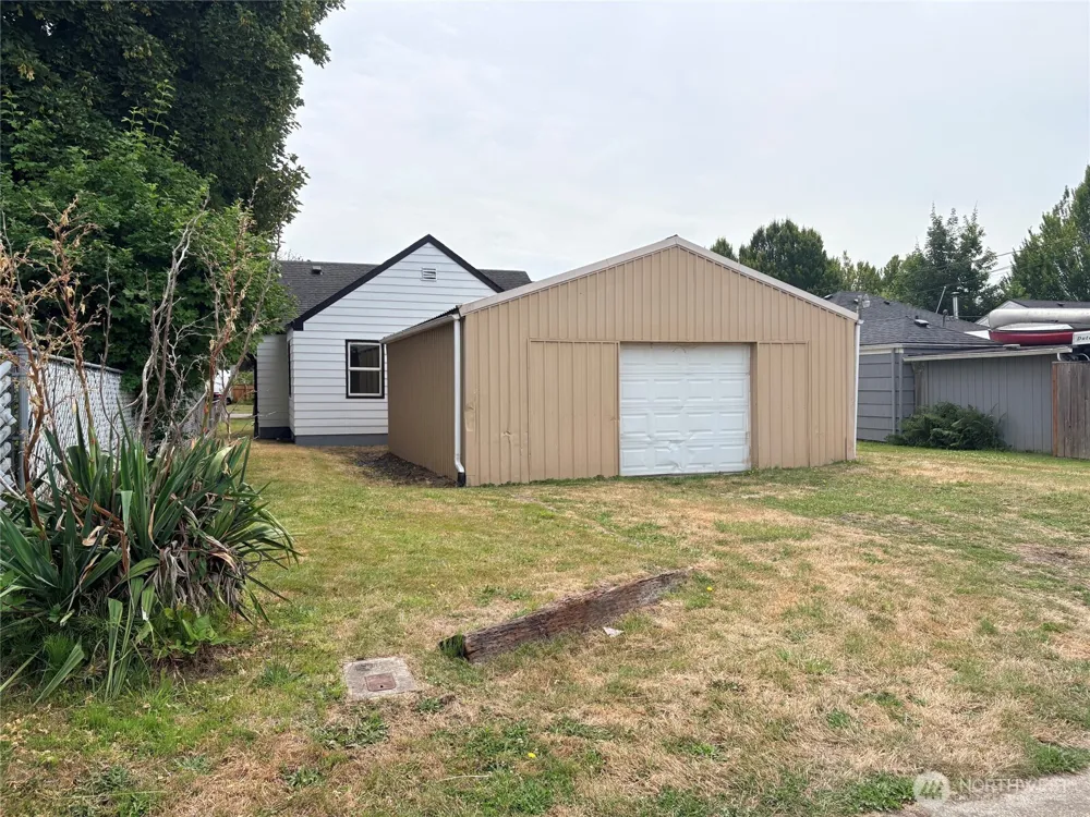 511 20th Longview, WA 98632