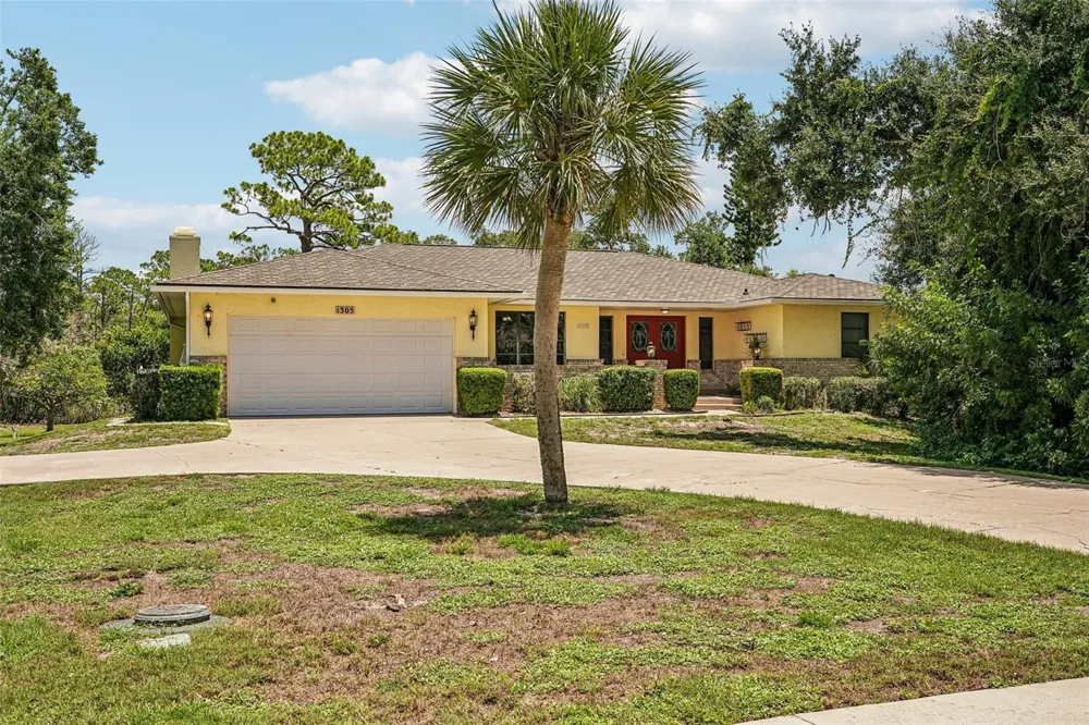 1305 SORRENTO WOODS BOULEVARD Nokomis, FL 34275