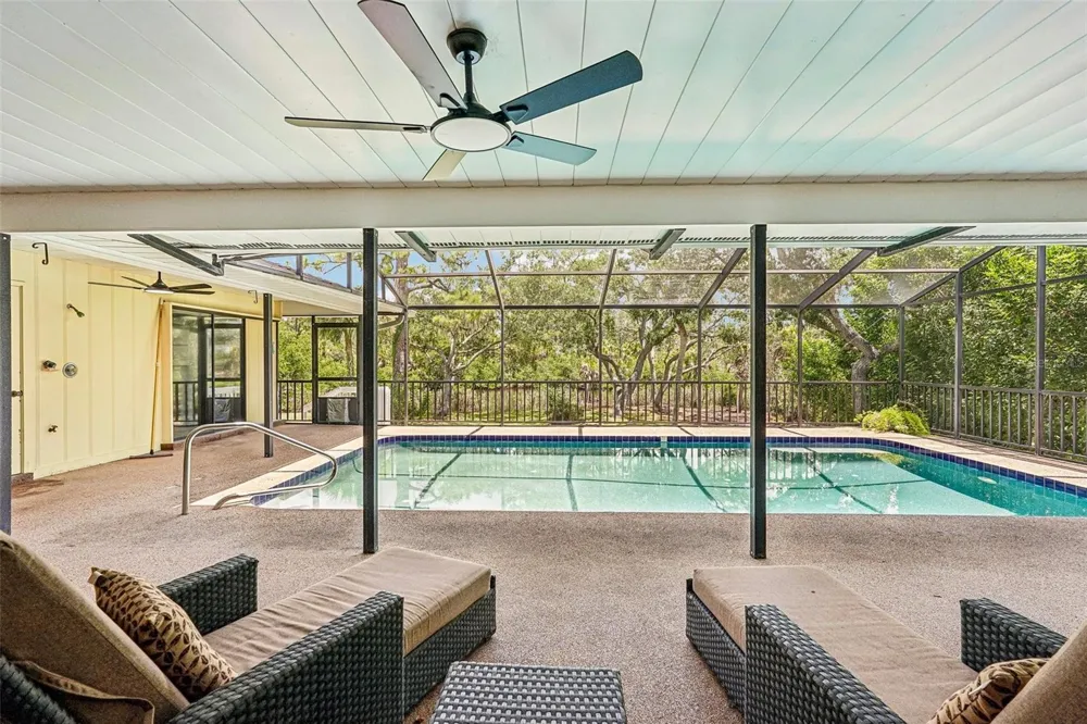 1305 SORRENTO WOODS BOULEVARD Nokomis, FL 34275