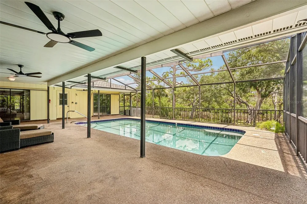 1305 SORRENTO WOODS BOULEVARD Nokomis, FL 34275