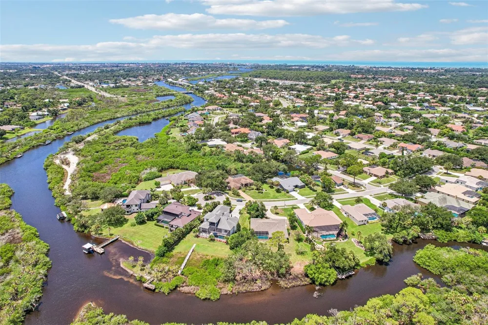 1305 SORRENTO WOODS BOULEVARD Nokomis, FL 34275