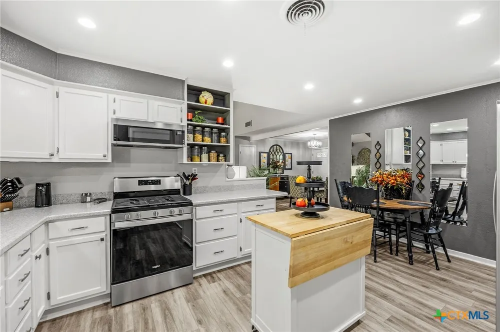 207 S Brook San Saba, TX 76877