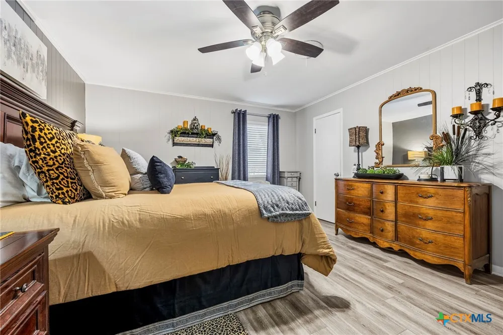 207 S Brook San Saba, TX 76877