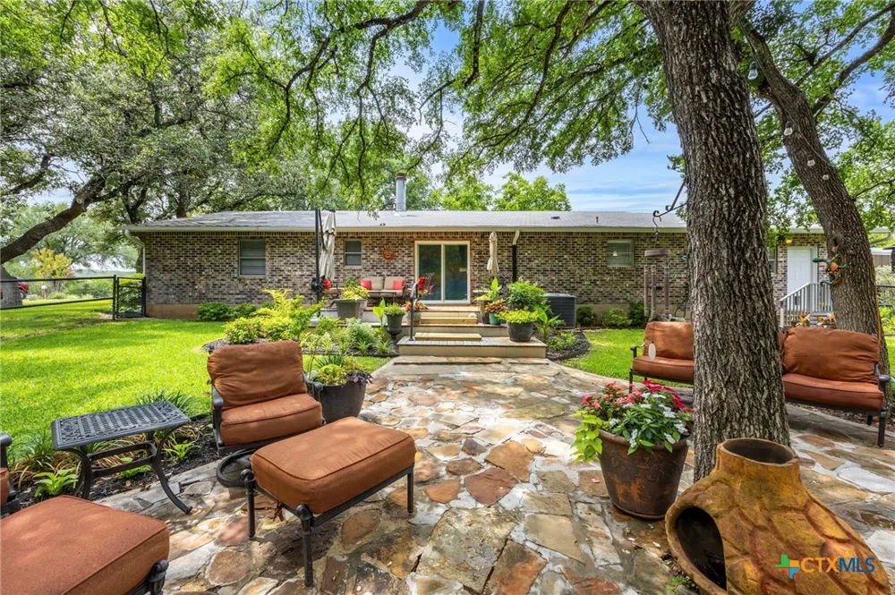 207 S Brook San Saba, TX 76877
