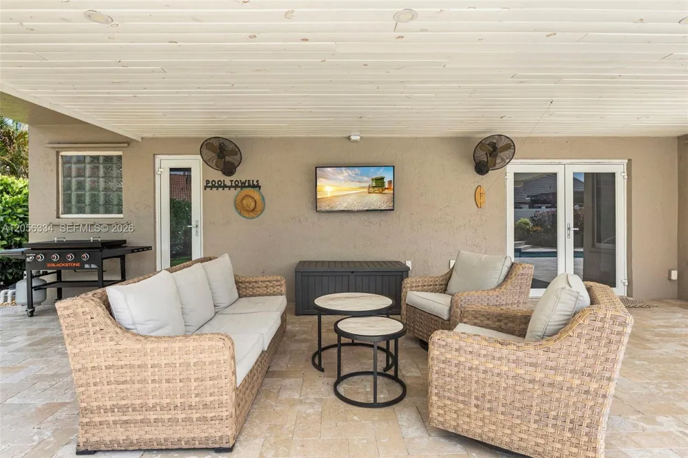 5621 Thornbluff Ave Davie, FL 33331