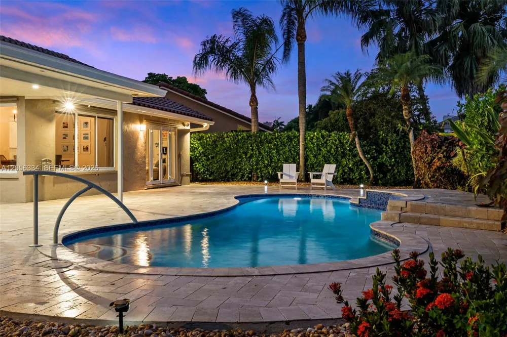 5621 Thornbluff Ave Davie, FL 33331