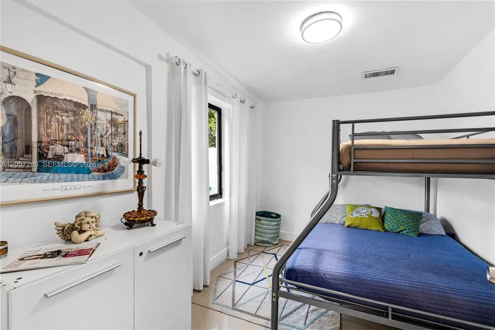 519 52 st #0 Miami, FL 33127