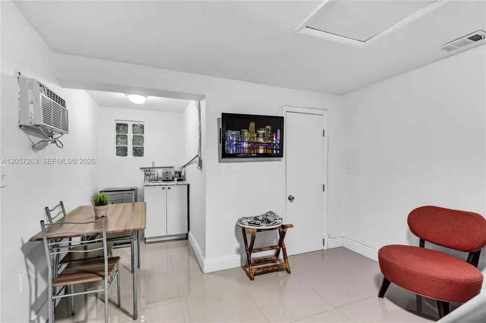 519 52 st #0 Miami, FL 33127
