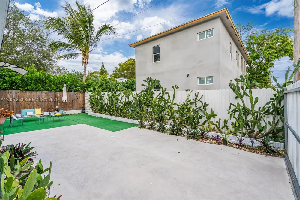 519 52 st #0 Miami, FL 33127