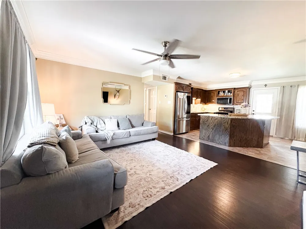 302 Lone Oak Court Bishop, TX 78343