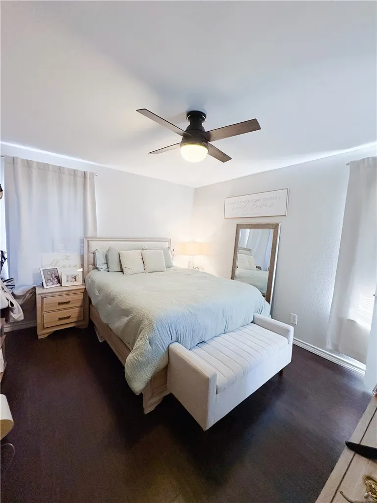 302 Lone Oak Court Bishop, TX 78343