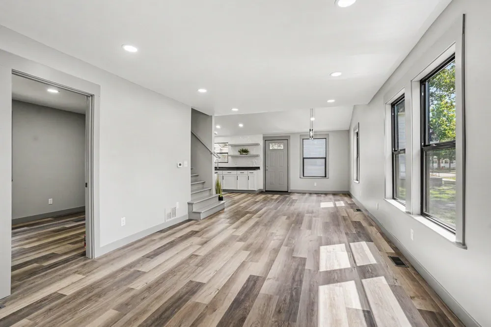 216 W Cushman Street Three Rivers, MI 49093