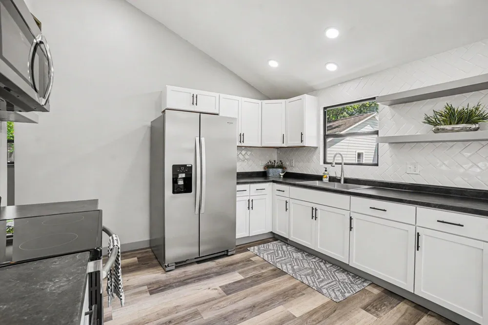 216 W Cushman Street Three Rivers, MI 49093