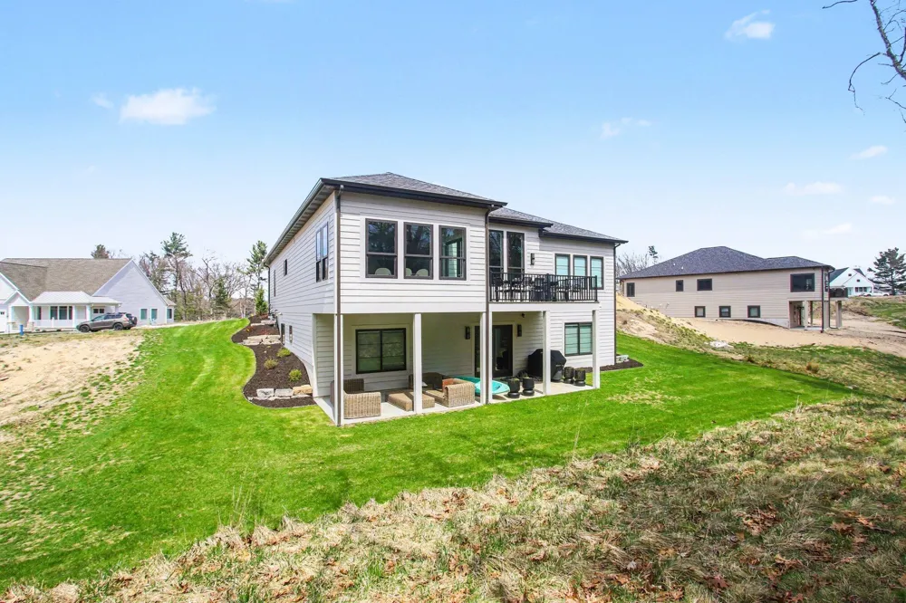 2897 Duneside Trail Muskegon, MI 49441