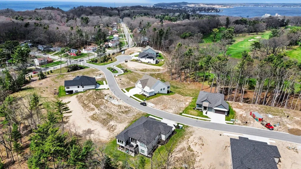 2897 Duneside Trail Muskegon, MI 49441