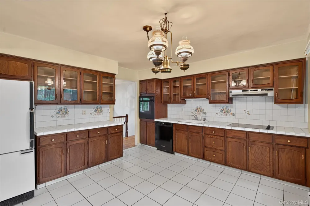 8 Peter Avenue Newburgh, NY 12550