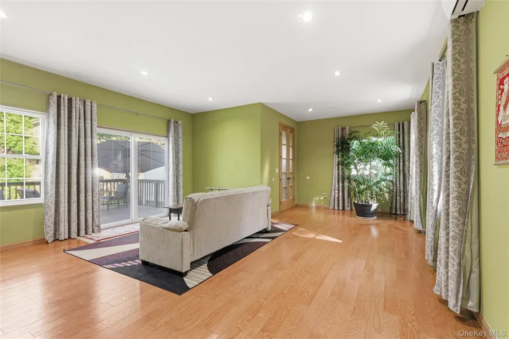 216 Catherine Street Buchanan, NY 10511