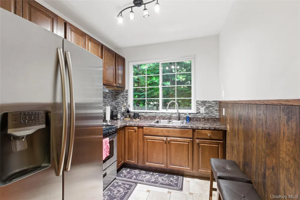 216 Catherine Street Buchanan, NY 10511