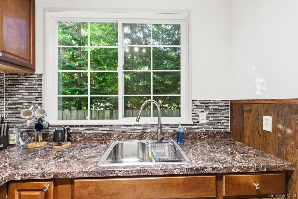 216 Catherine Street Buchanan, NY 10511