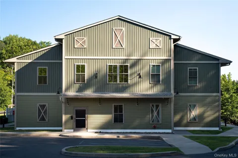 128 Vineyard Avenue #207