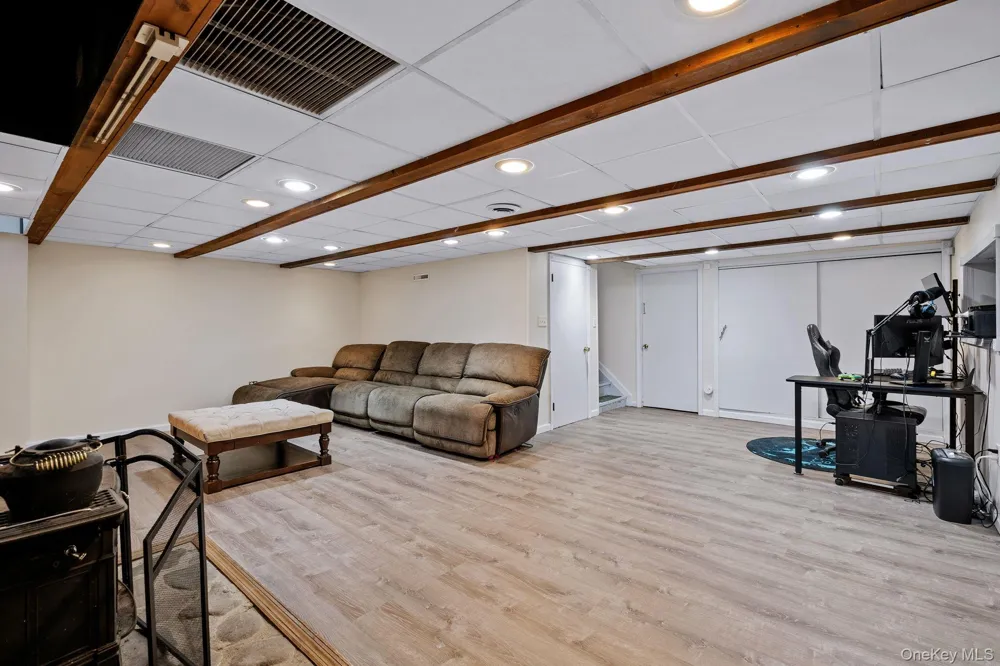 2 Northern Avenue Walden, NY 12586