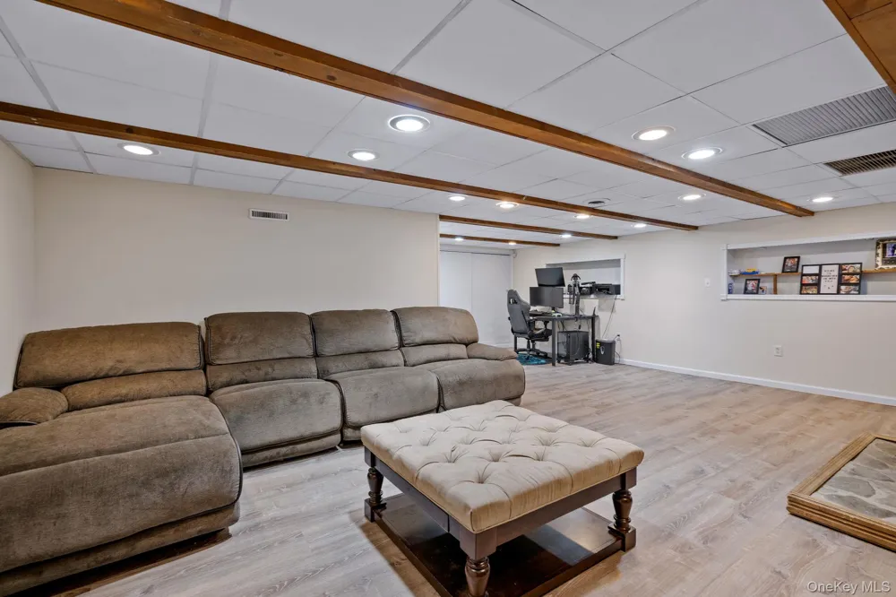 2 Northern Avenue Walden, NY 12586