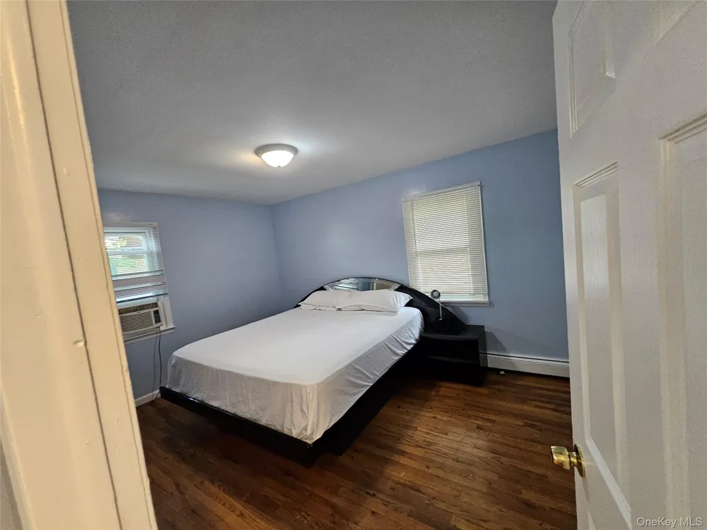 182 New York Avenue Bay Shore, NY 11706