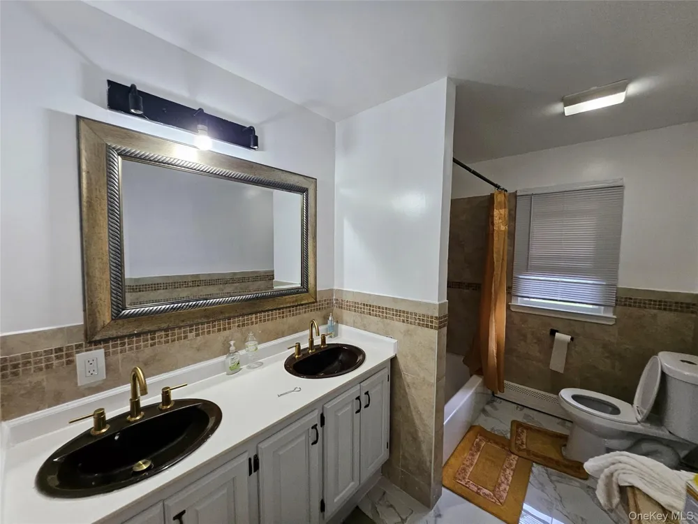 182 New York Avenue Bay Shore, NY 11706