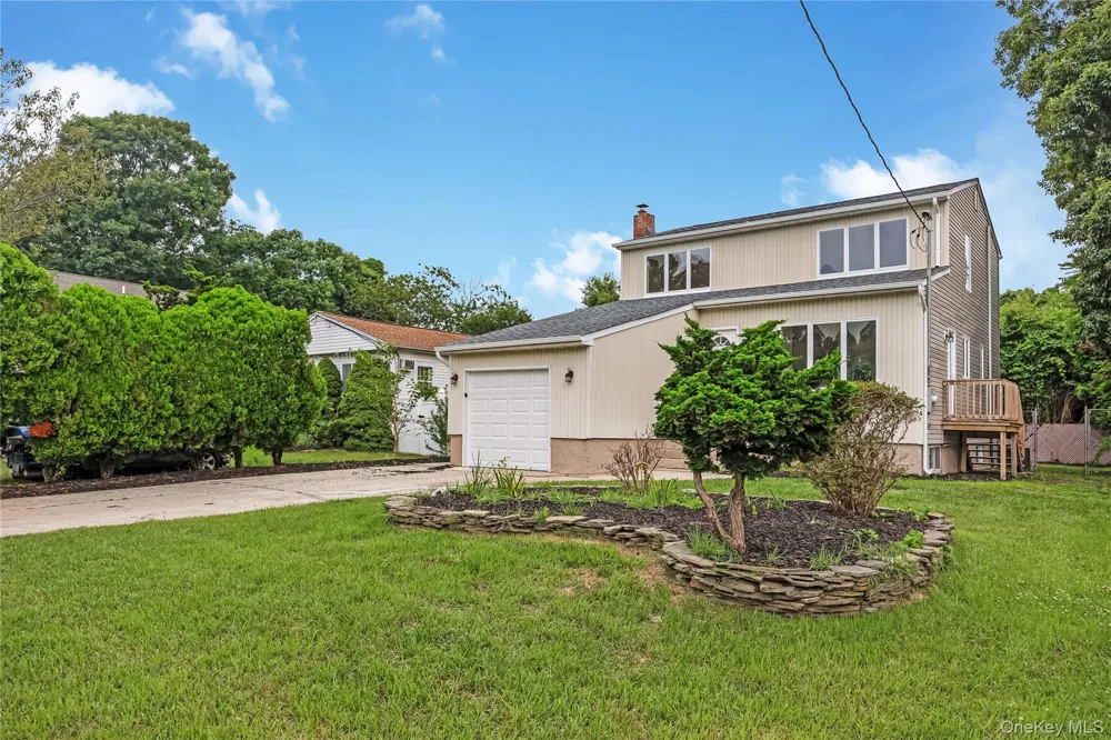65 Westminster Drive Shirley, NY 11967