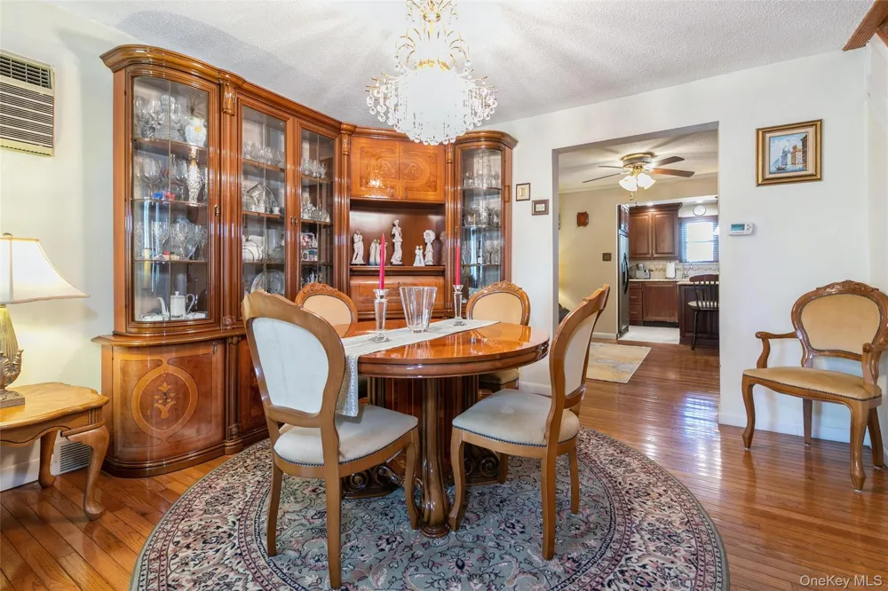 16 Devon Street Lynbrook, NY 11563