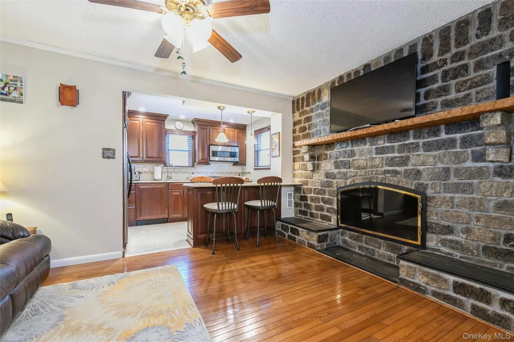 16 Devon Street Lynbrook, NY 11563