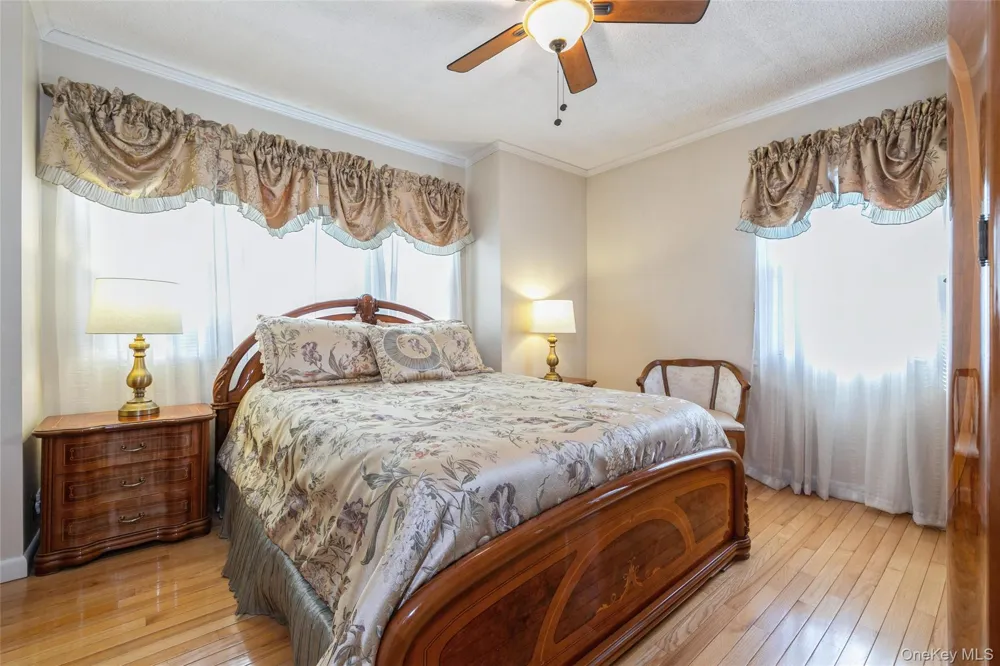 16 Devon Street Lynbrook, NY 11563