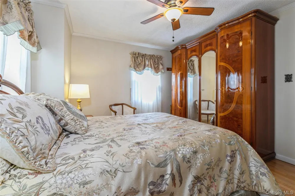 16 Devon Street Lynbrook, NY 11563