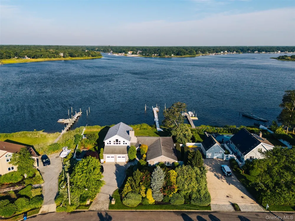144 Crystal Beach Boulevard Moriches, NY 11955