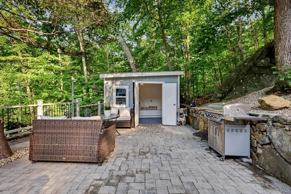2677 Route 35 Katonah, NY 10536