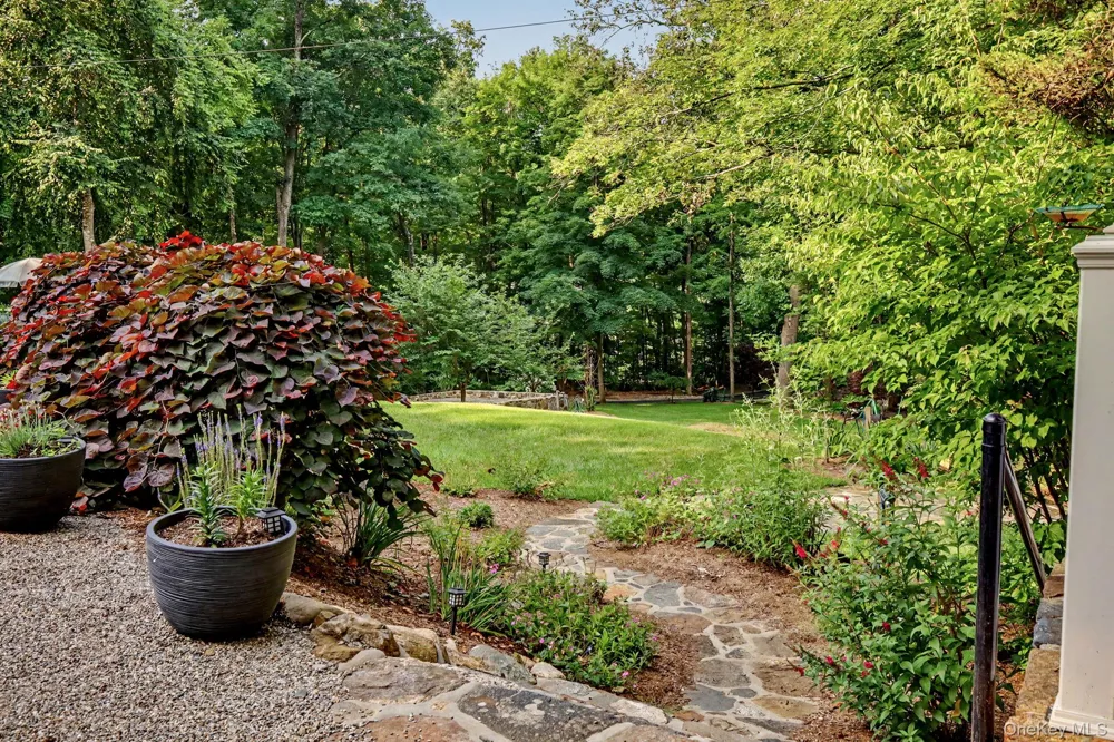 2677 Route 35 Katonah, NY 10536