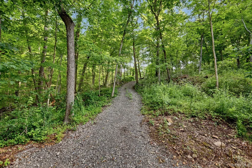 2677 Route 35 Katonah, NY 10536