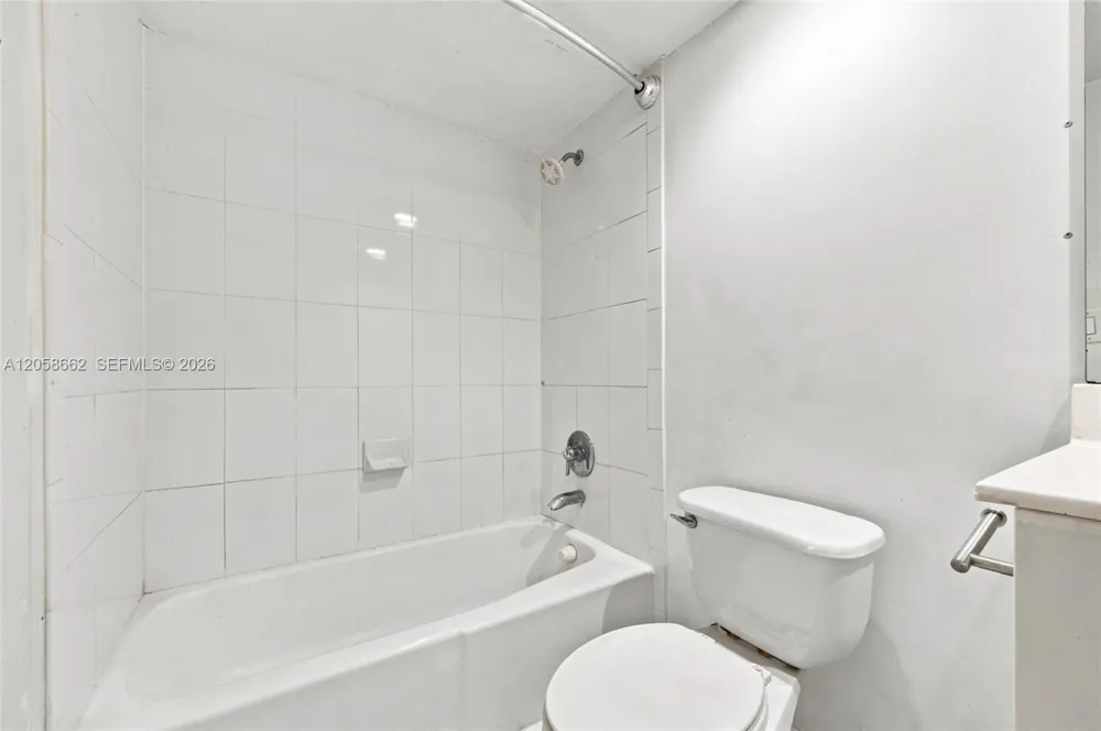 3000 S Ocean Dr #518 Hollywood, FL 33019
